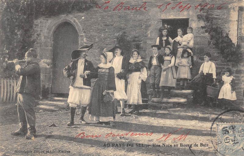 Carte postale ancienne Au Pays Du Sel - Une Noce Au Bourg De Batz