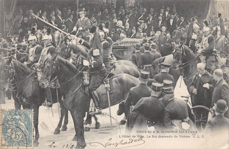 Carte postale ancienne Paris - Visite De Alphonse Xiii A Paris - Le Roi Descendu De Voiture à Paris
