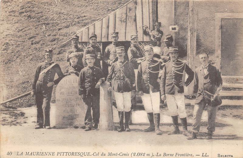 Carte postale ancienne La Maurienne - Col Du Mont Cenis - Borne Frontiere