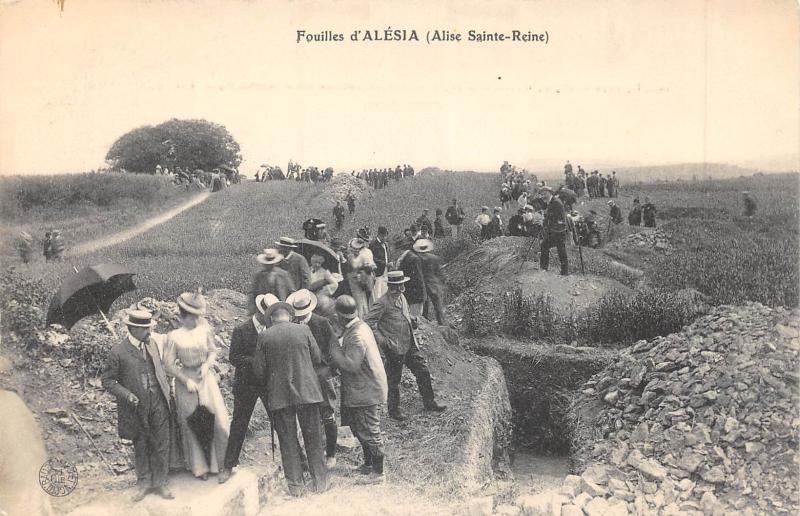 Carte postale ancienne Fouilles D'Alesia - Alise Sainte Reine à Alise-Sainte-Reine