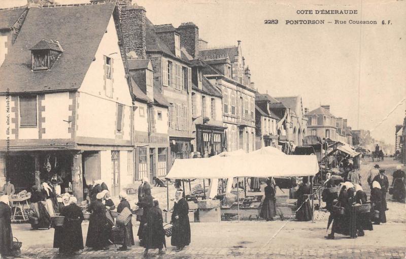 Carte postale ancienne Pontorson - Rue Couesnon à Pontorson