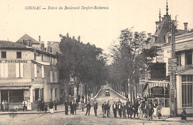 Carte postale ancienne Cognac - Entre Du Boulevard Denfert Rochereau à Cognac