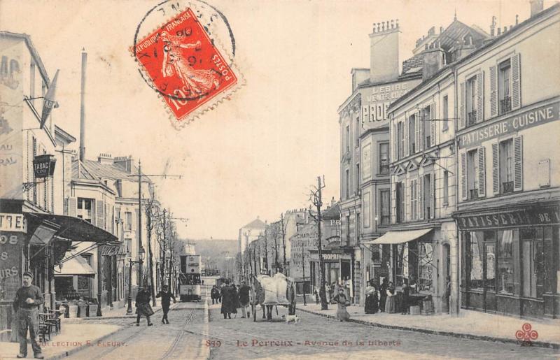 Carte postale ancienne Le Perreux - Avenue De La Liberte