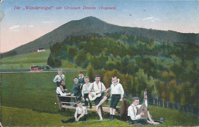 Carte postale ancienne Le Groupe Wandervögel au Grand Donon (Vosges)