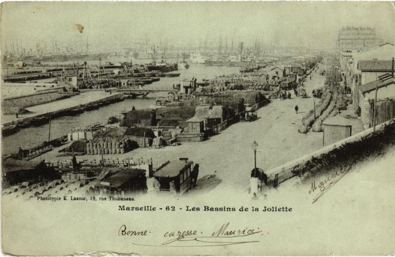 Carte postale ancienne Marseille Bassin de la Joliette à Marseille
