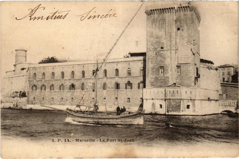 Carte postale ancienne Marseille Fort Saint-Jean à Marseille