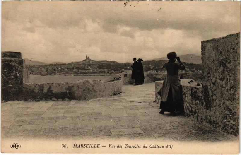 Carte postale ancienne Marseille vue des Tourelles du Chateau d'If à Marseille