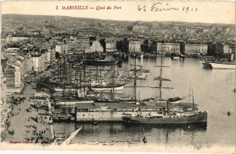 Carte postale ancienne Marseille Quai du Port à Marseille