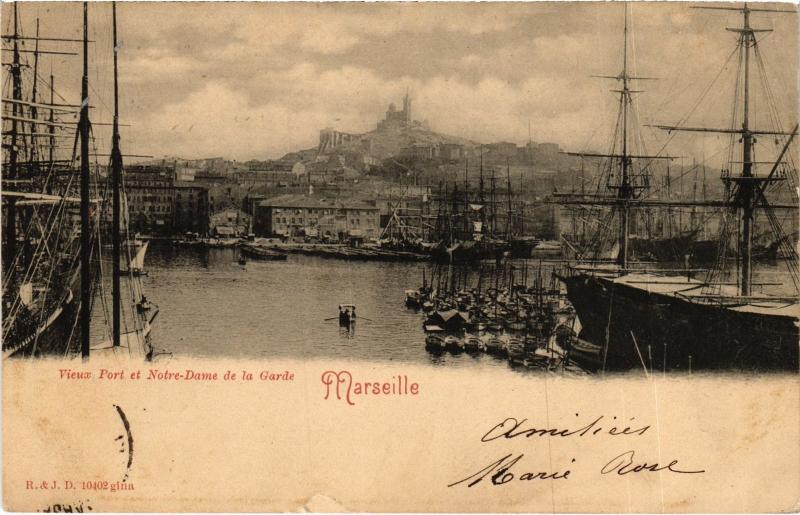 Carte postale ancienne Marseille le port et Notre Dame de la Garde à Marseille