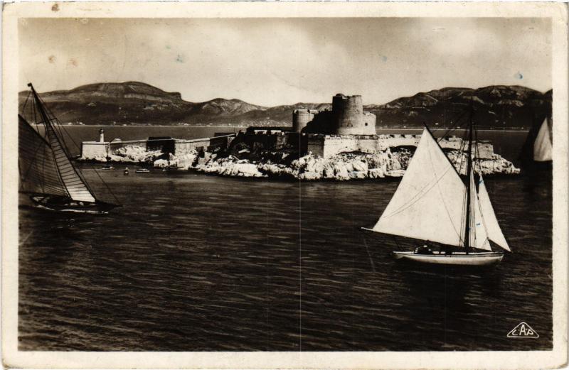 Carte postale ancienne Marseille Chateau d'If à Marseille