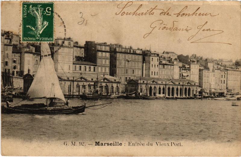 Carte postale ancienne Marseille entree du vieux port à Marseille