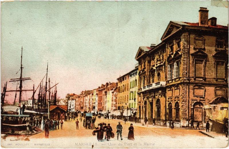 Carte postale ancienne Marseille Quai du Port et la Mairie à Marseille
