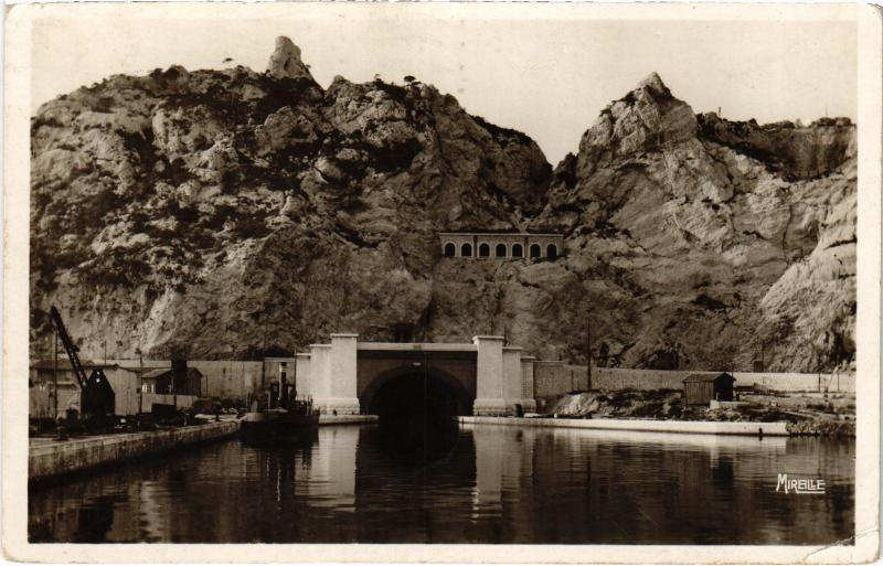 Carte postale ancienne Marseille Tunnel du Rove entree à Marseille