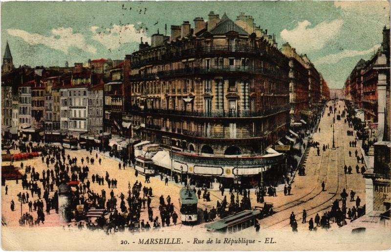 Carte postale ancienne Marseille Rue de la Republique à Marseille