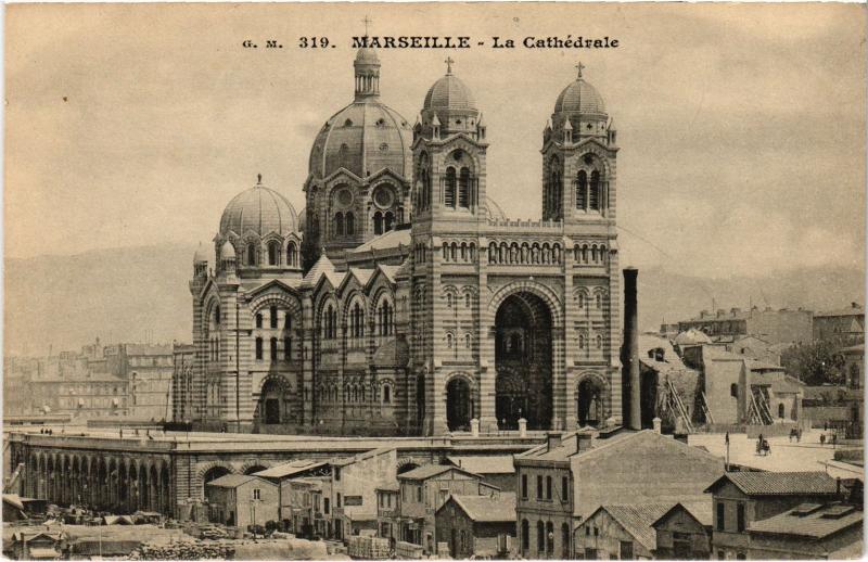 Carte postale ancienne Marseille la cathedrale à Marseille