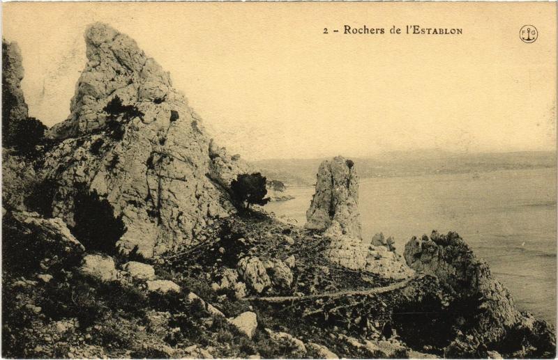 Carte postale ancienne Marseille Calanque de Cap Rousset à Marseille