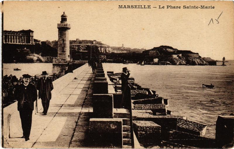 Carte postale ancienne Marseille Phare Sainte-Marie à Marseille
