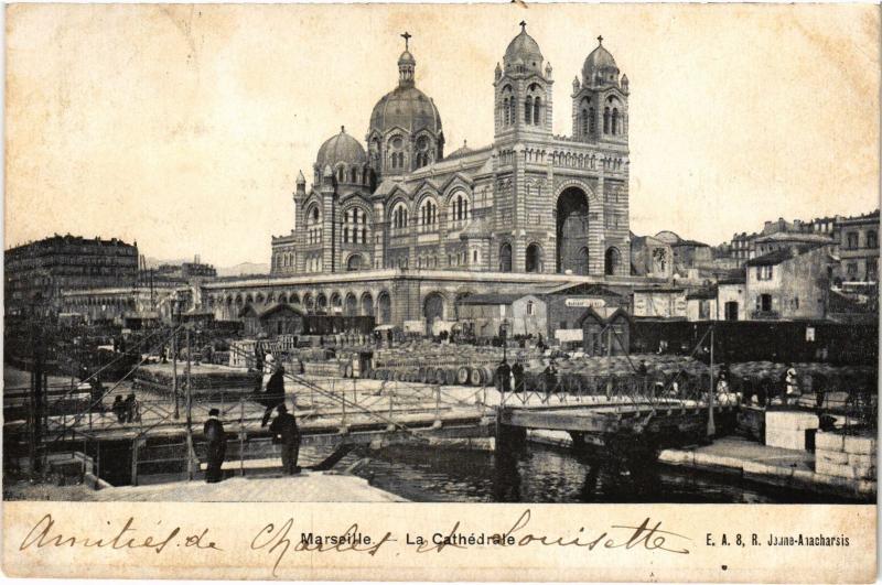 Carte postale ancienne Marseille la cathedrale à Marseille
