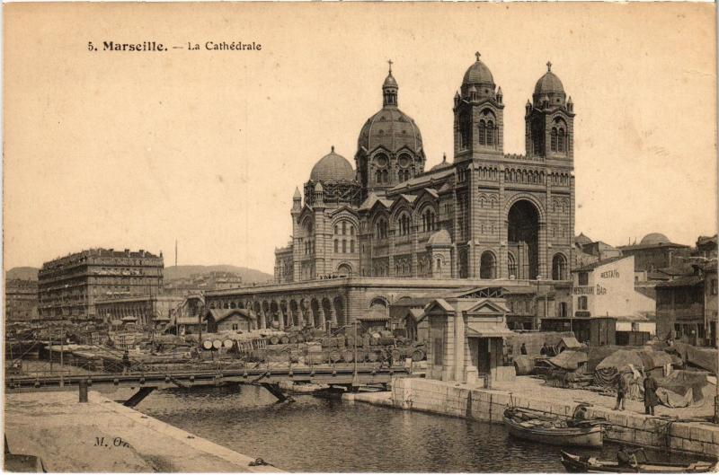 Carte postale ancienne Marseille la cathedrale à Marseille