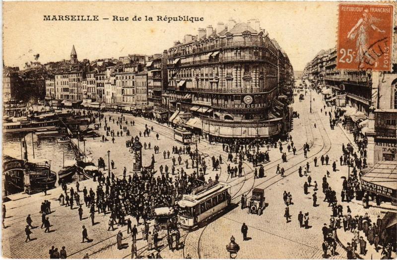 Carte postale ancienne Marseille Rue de la Republique à Marseille