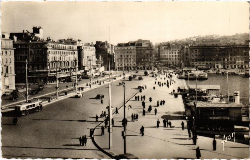 Carte postale ancienne Marseille Quai des Belges à Marseille