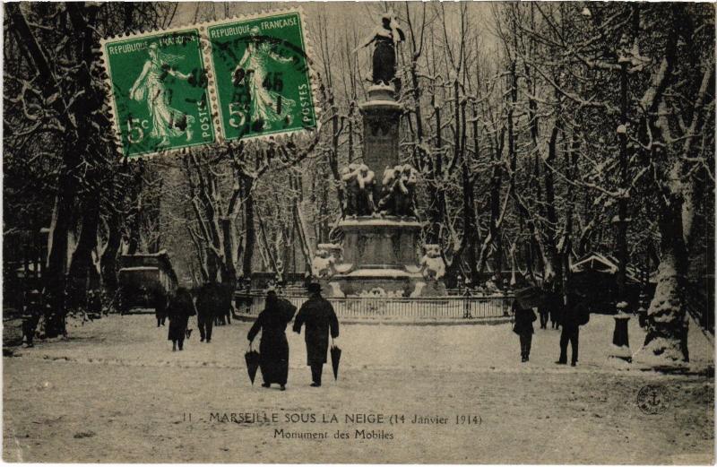 Carte postale ancienne Marseille Monument des Mobiles à Marseille