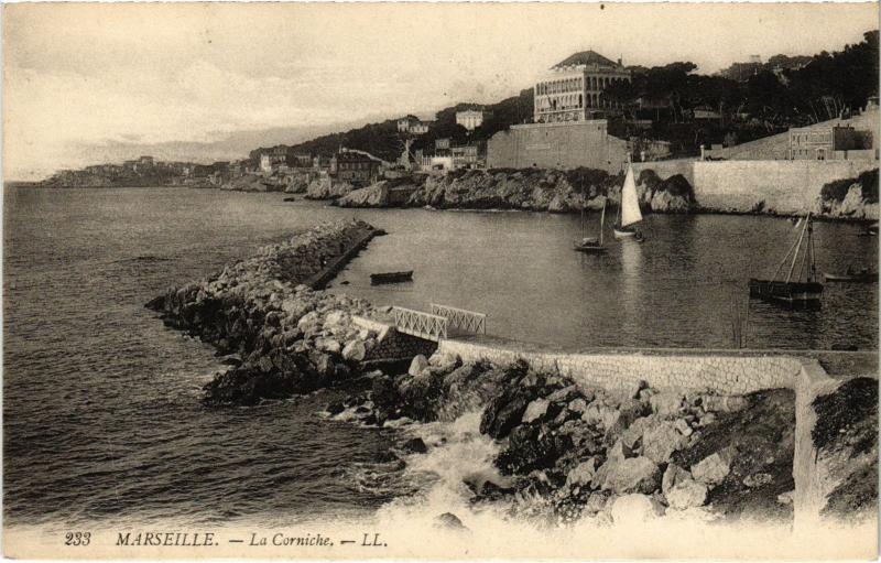 Carte postale ancienne Marseille la Corniche à Marseille
