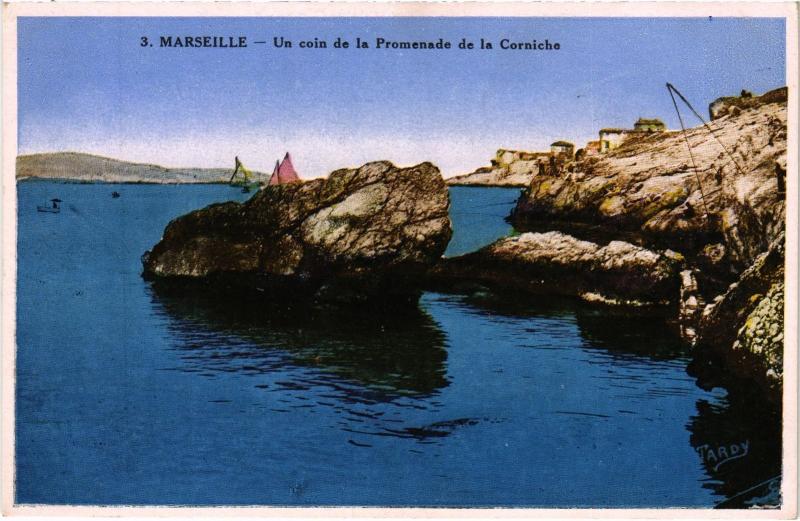 Carte postale ancienne Marseille Promenade de la Corniche à Marseille