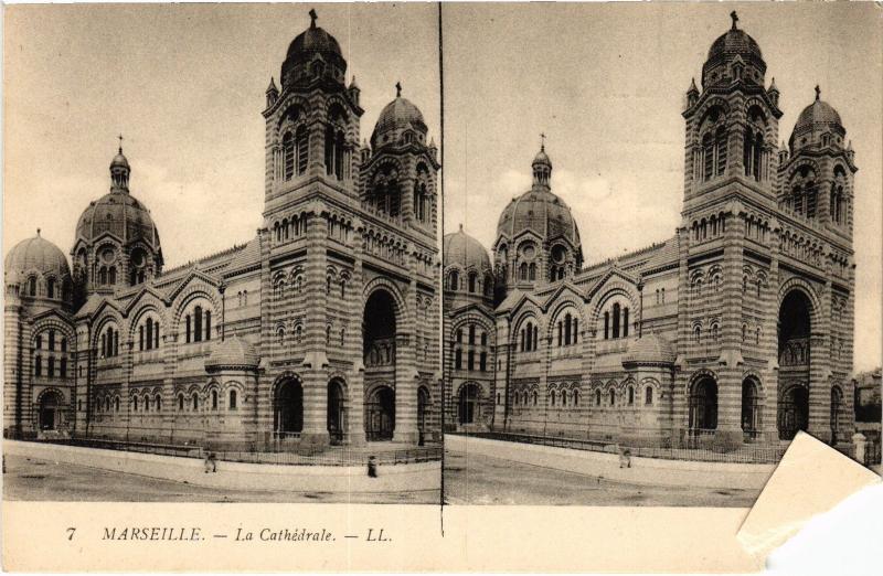 Carte postale ancienne Marseille la Cathedrale à Marseille