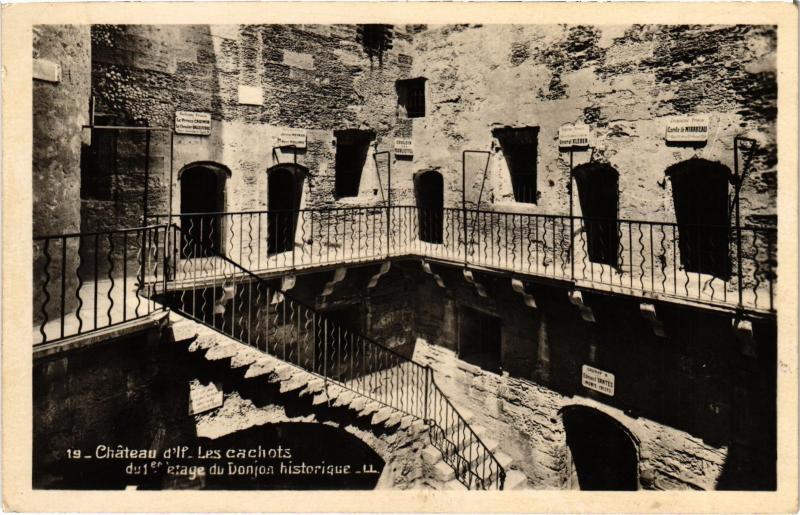 Carte postale ancienne Marseille Chateau d'If à Marseille