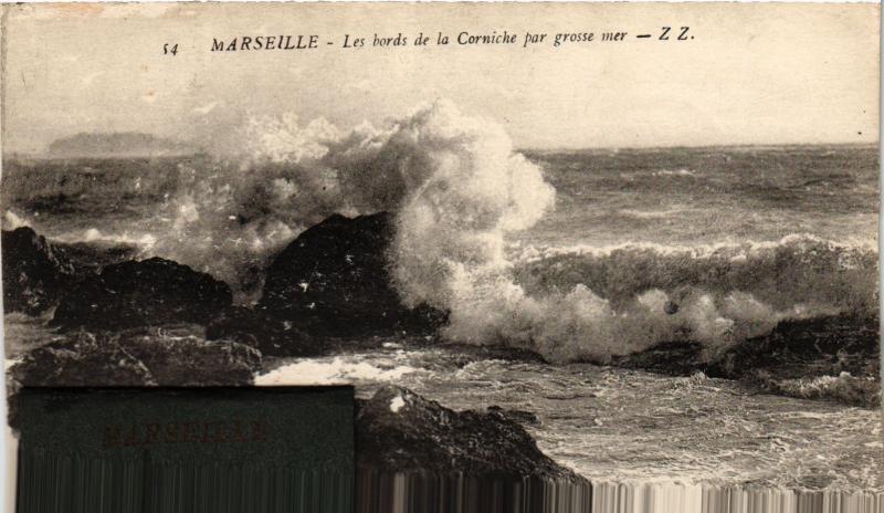 Carte postale ancienne Marseille les Bords de la Corniche à Marseille