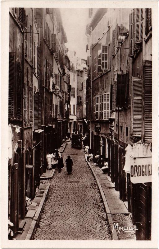 Carte postale ancienne Marseille une rue à Marseille