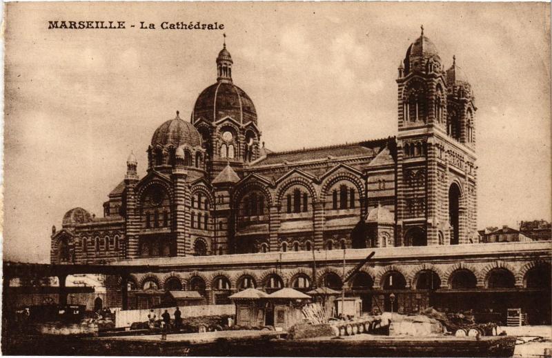 Carte postale ancienne Marseille la Cathedrale à Marseille