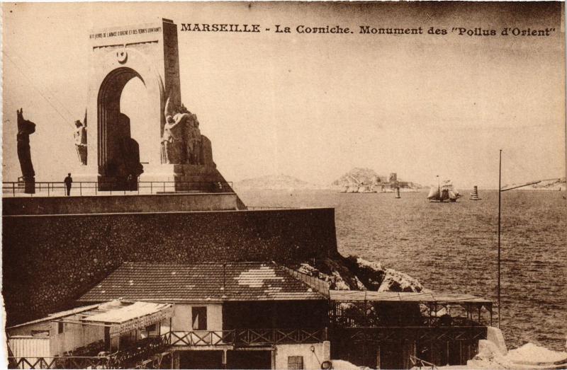 Carte postale ancienne Marseille la Corniche à Marseille