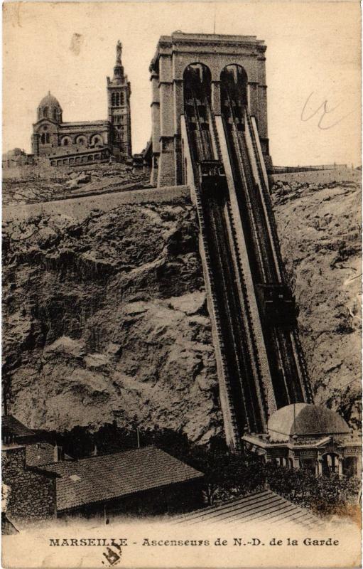 Carte postale ancienne Marseille Ascenseurs de Notre Dame de la Garde à Marseille