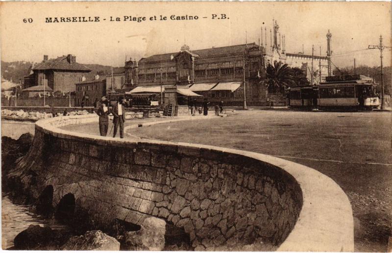 Carte postale ancienne Marseille la plage et le casino à Marseille