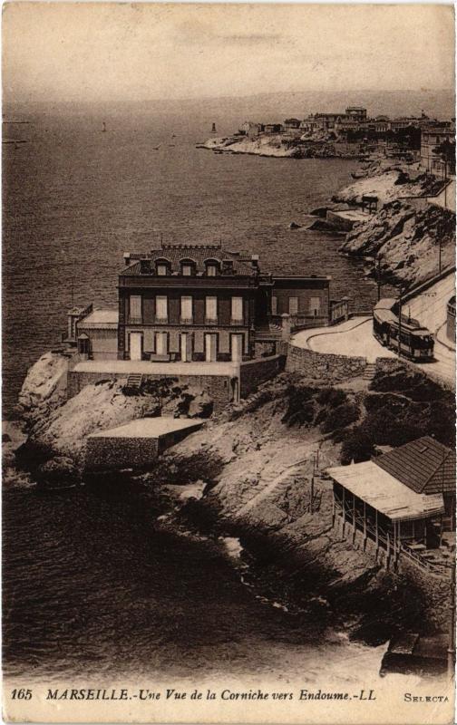 Carte postale ancienne Marseille une vue de la Corniche à Marseille