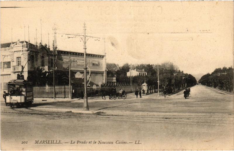 Carte postale ancienne Marseille le Prado et le Nouveau Casino à Marseille