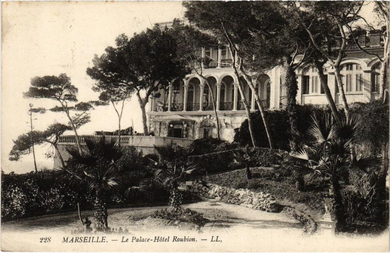 Carte postale ancienne Marseille Palace Hotel Roubion à Marseille