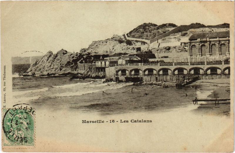 Carte postale ancienne Marseille Bains des Catalans à Marseille