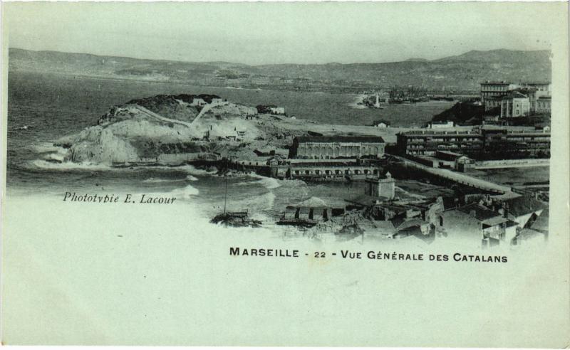 Carte postale ancienne Marseille Promenade de la Corniche à Marseille