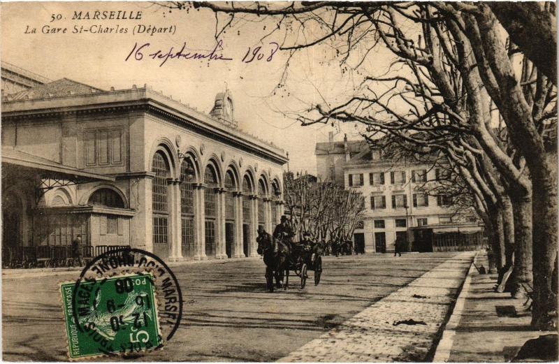 Carte postale ancienne Marseille Gare Saint-Charles à Arles