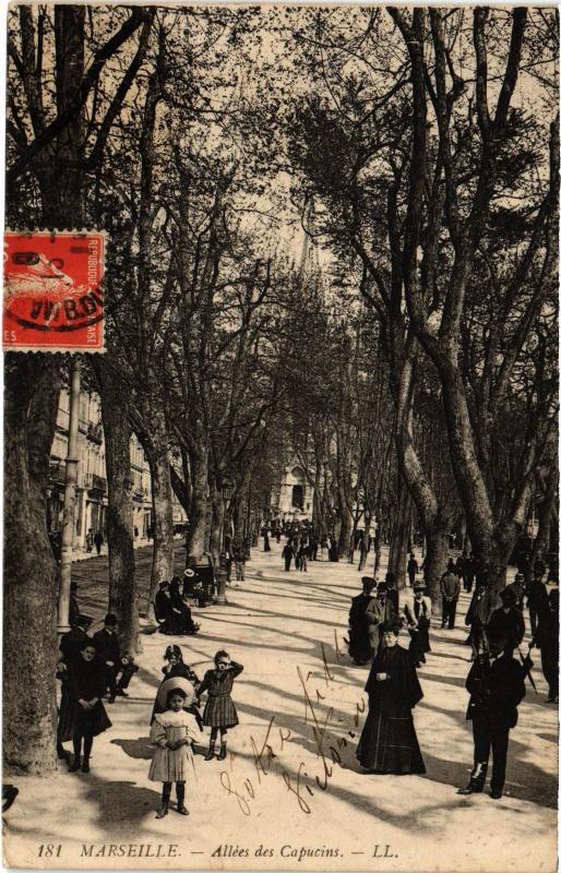 Carte postale ancienne Marseille Allees des Capucins à Marseille