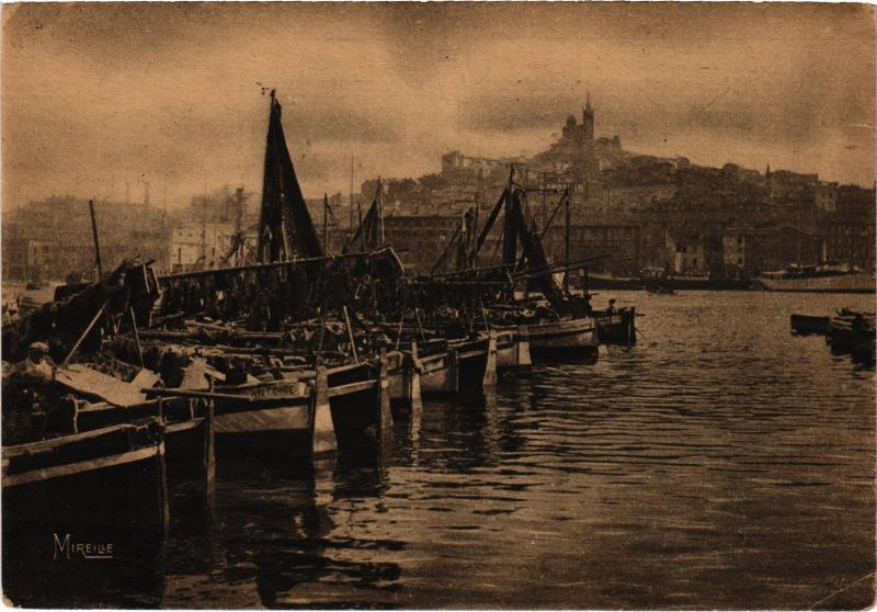 Carte postale ancienne Marseille un coin du port à Marseille
