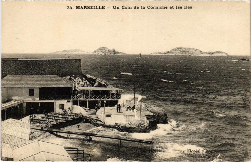 Carte postale ancienne Marseille Vallon des Auffes à Marseille