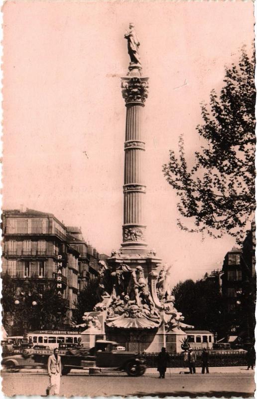 Carte postale ancienne Marseille Place Castellane Fontaine Cantini à Marseille