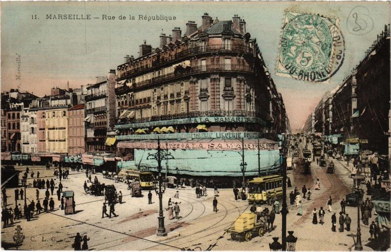 Carte postale ancienne Marseille Rue de la Republique à Marseille