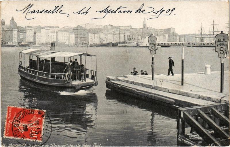 Carte postale ancienne Marseille le service du Passage à Marseille