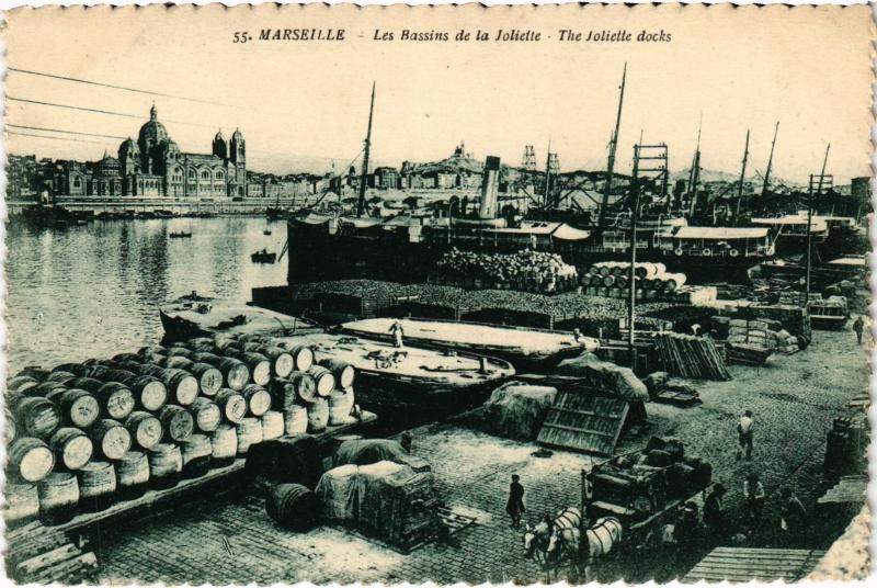 Carte postale ancienne Marseille les Bassins de la Joliette à Marseille