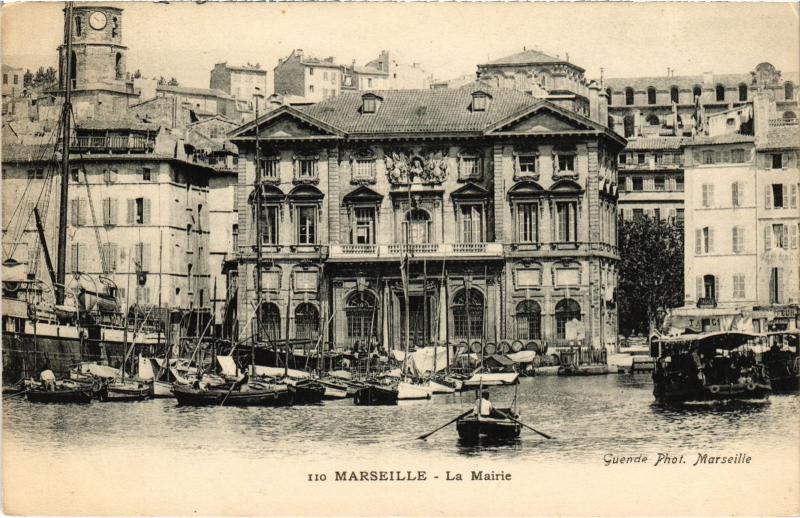 Carte postale ancienne Marseille la Mairie à Marseille